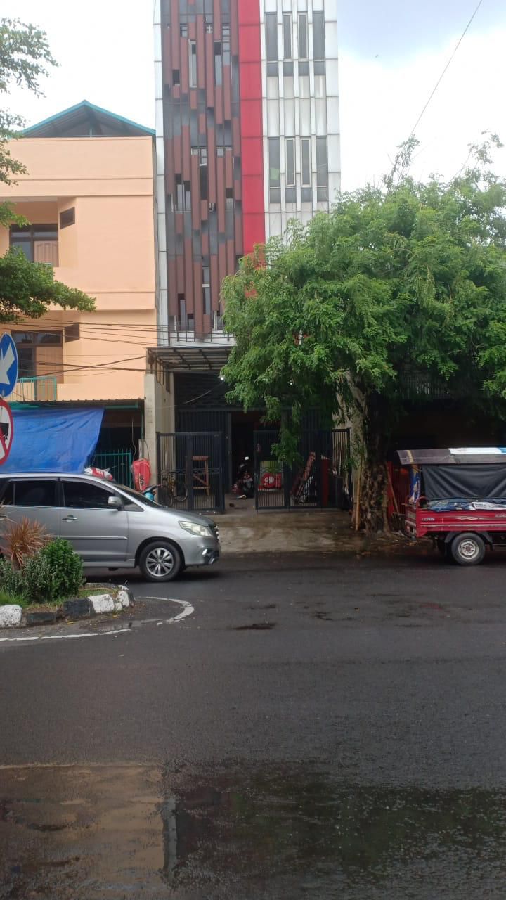 Disewakan Ruko Komersial 4,5 Lantai Kupang Jaya Surabaya Barat - Image 1