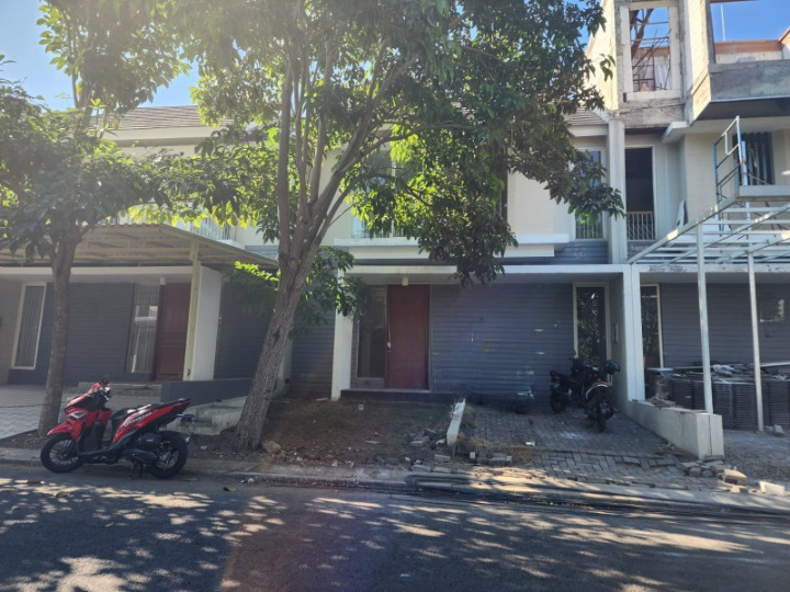 Dijual Rumah Nyaman Strategis di Northwest Park Citraland Surabaya Barat - Image 1