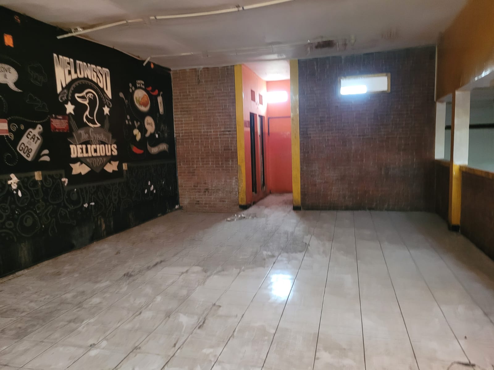 Dijual/Disewakan Ruko Dharmawangsa Surabaya Timur - Image 1