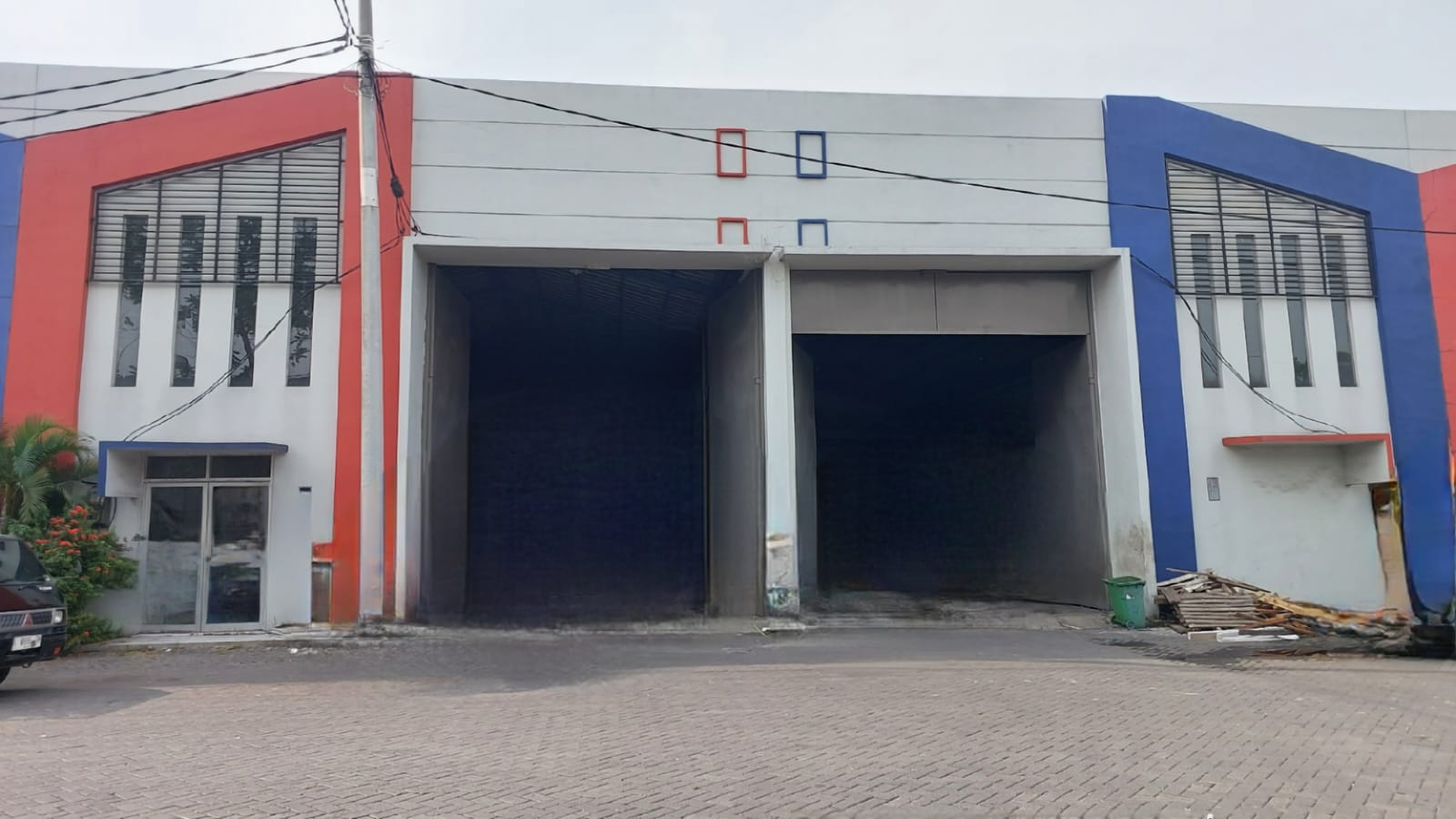 DI JUAL GUDANG LEGUNDI BIZPARK DRIYOREJO GRESIK - Image 1