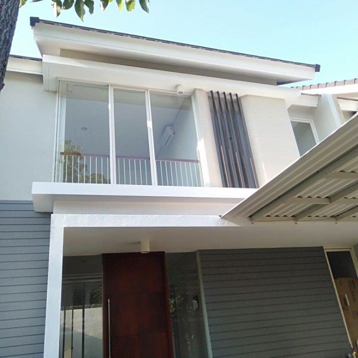 Dijual/Disewakan Rumah Minimalis Strategis Citraland Northwest Park Surabaya Barat - Image 1