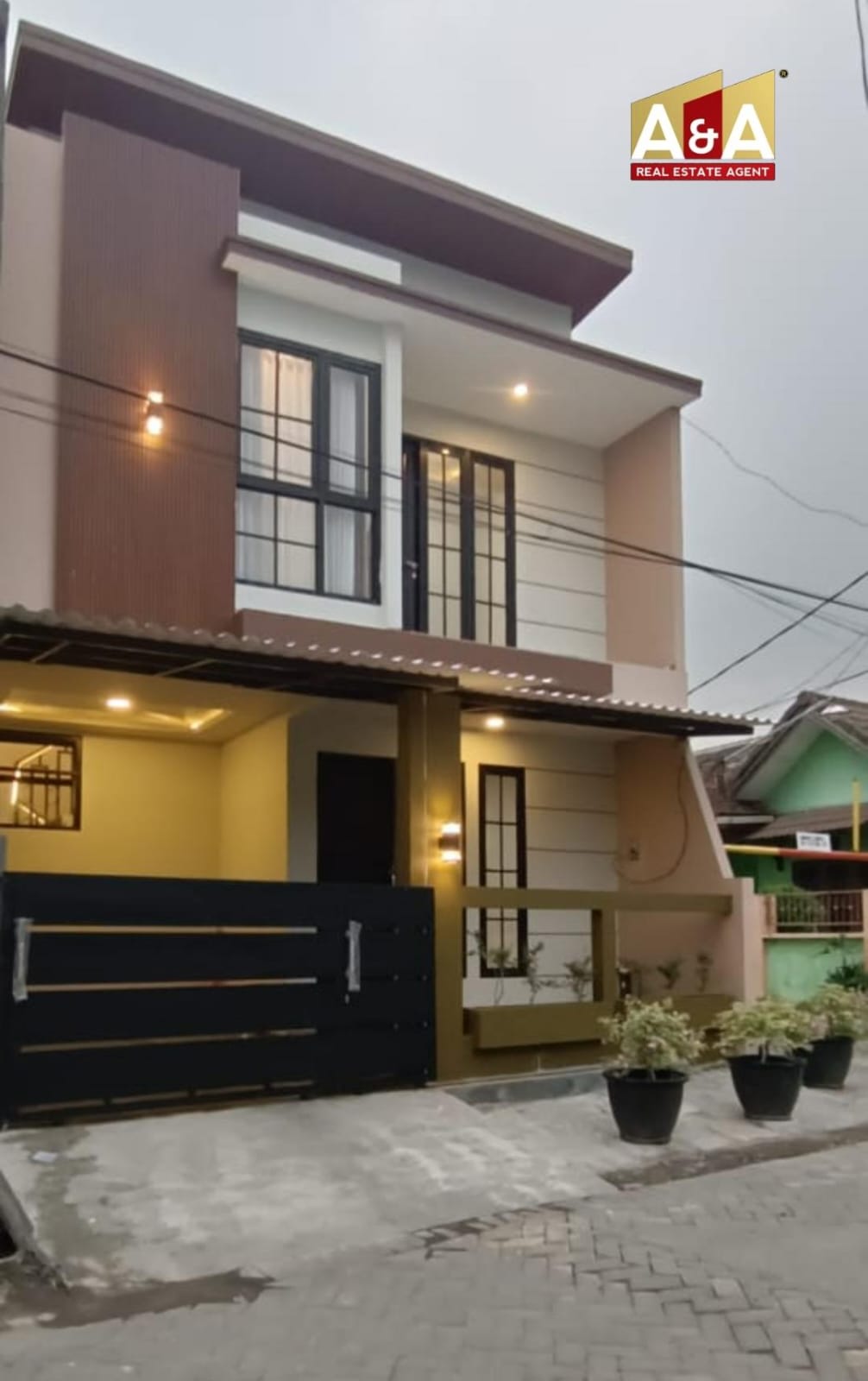 Dijual Rumah Modern Minimalis di Perum Menganti Surabaya Barat - Image 1
