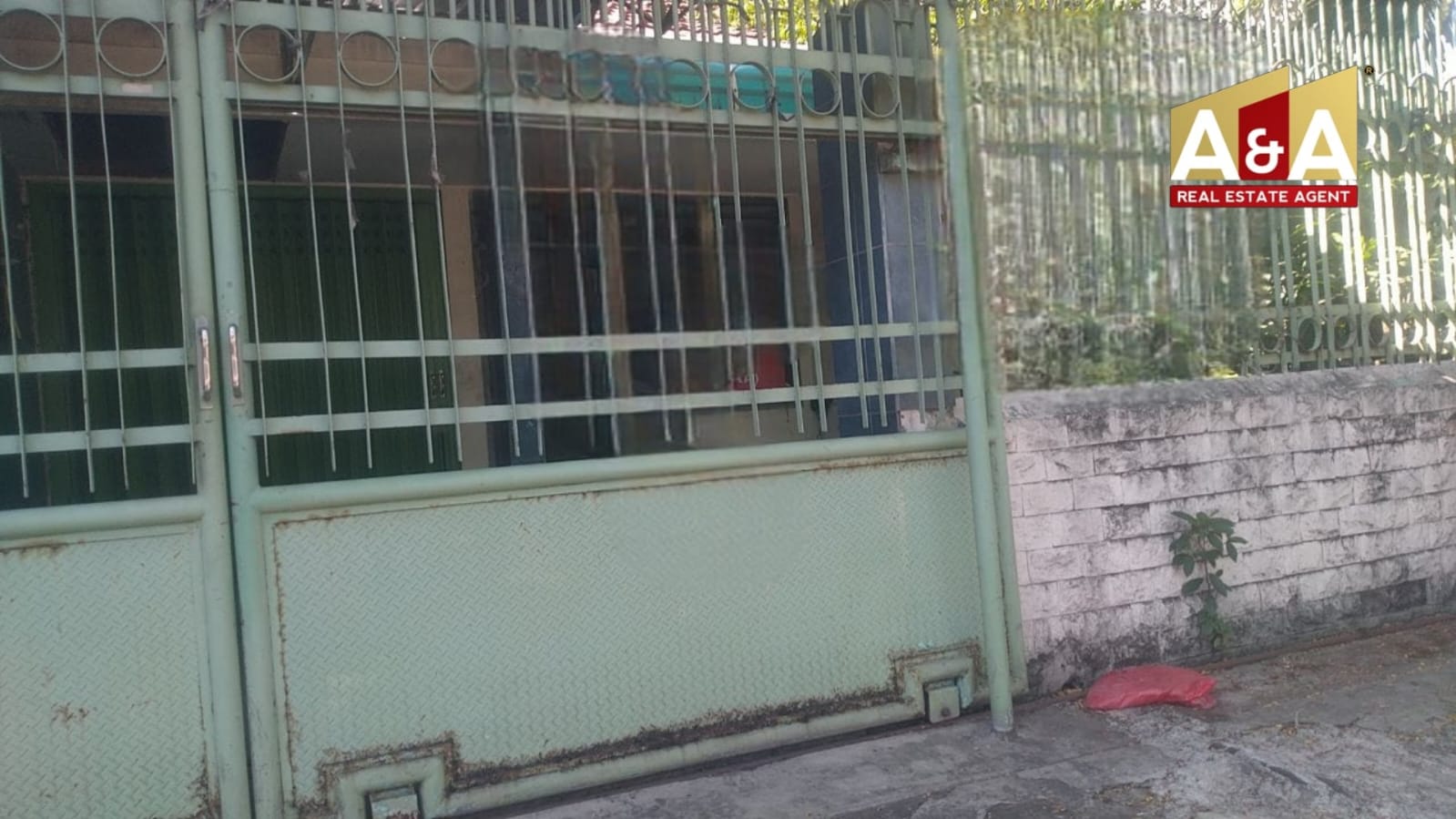 Dijual Rumah Strategis Darmo Indah Barat SBY Barat - Image 1