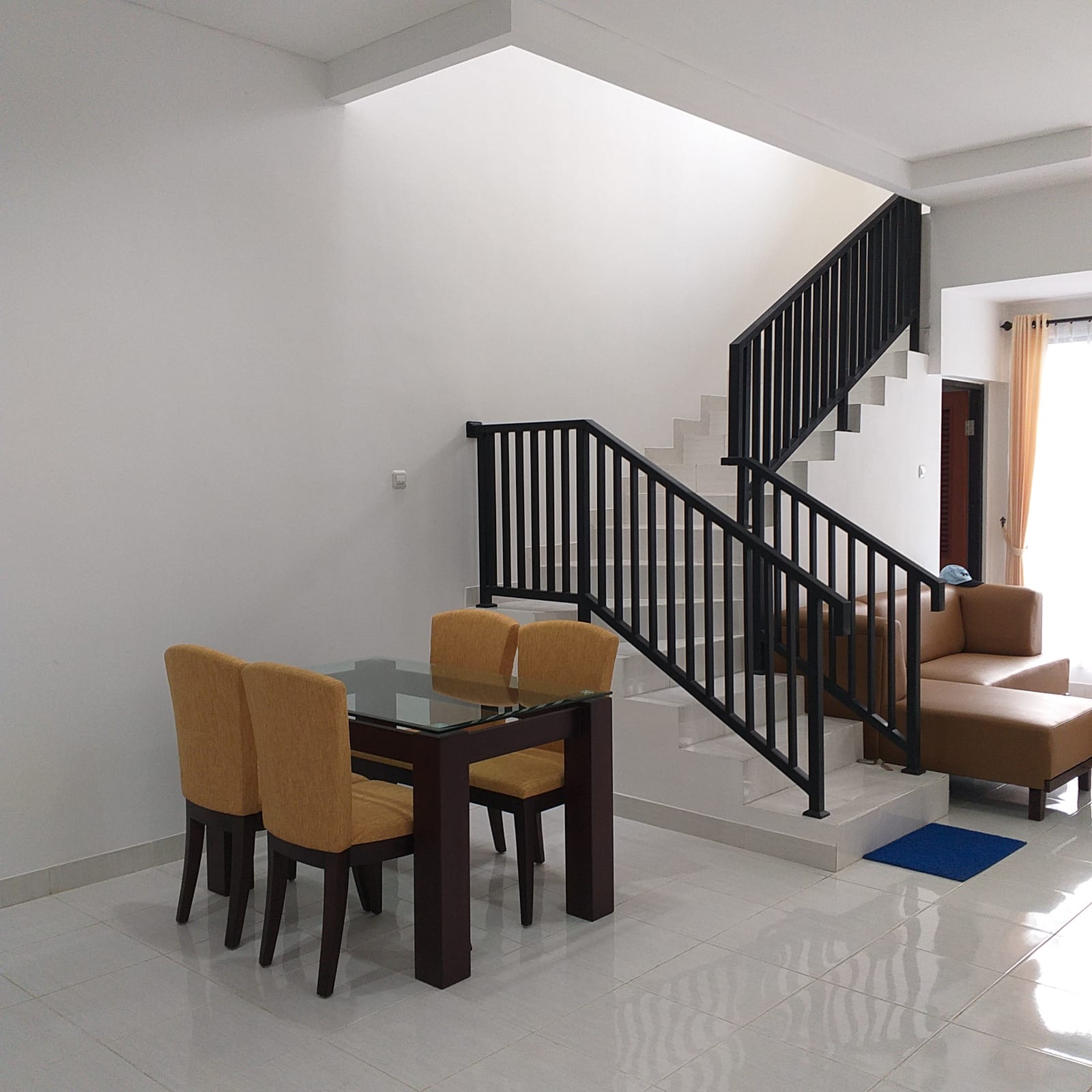 Dijual Rumah Nyaman Strategis Permata Safira Surabaya Barat - Thumbnail 4