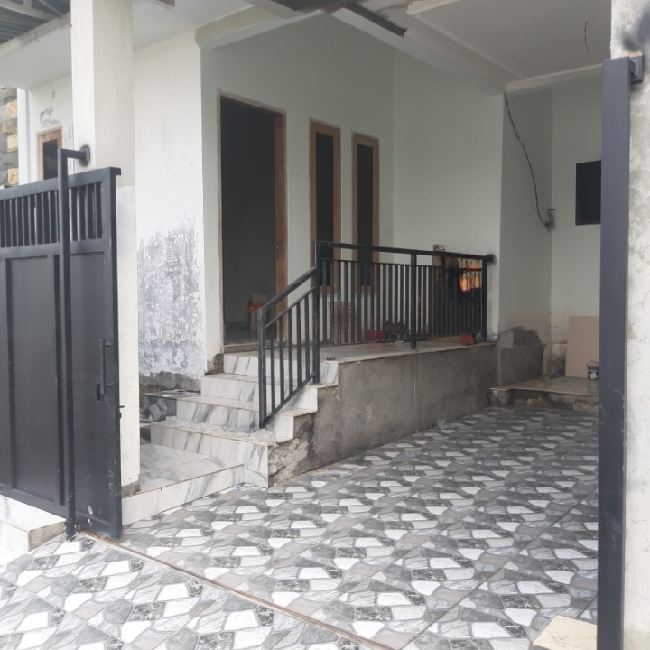 Dijual Rumah Bagus Bangunan Baru Perumnas Sentraland Driyorejo Gresik - Image 1