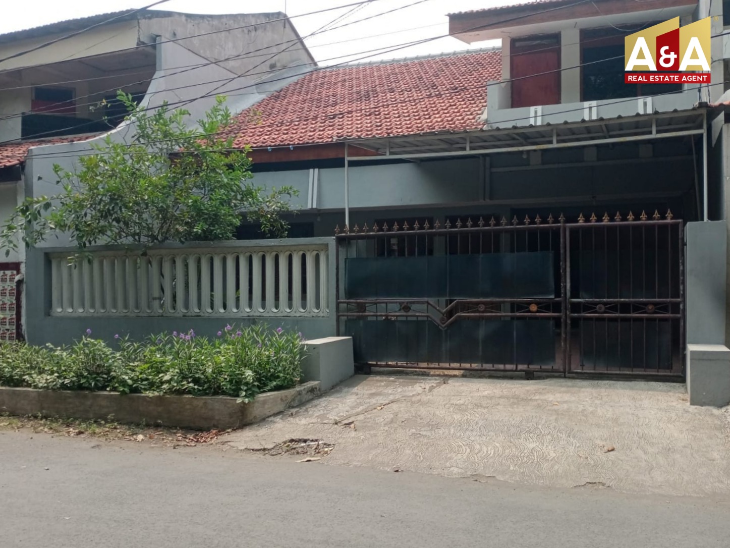 Dijual Rumah Siap Huni di Karah Agung Surabaya Selatan - Image 1