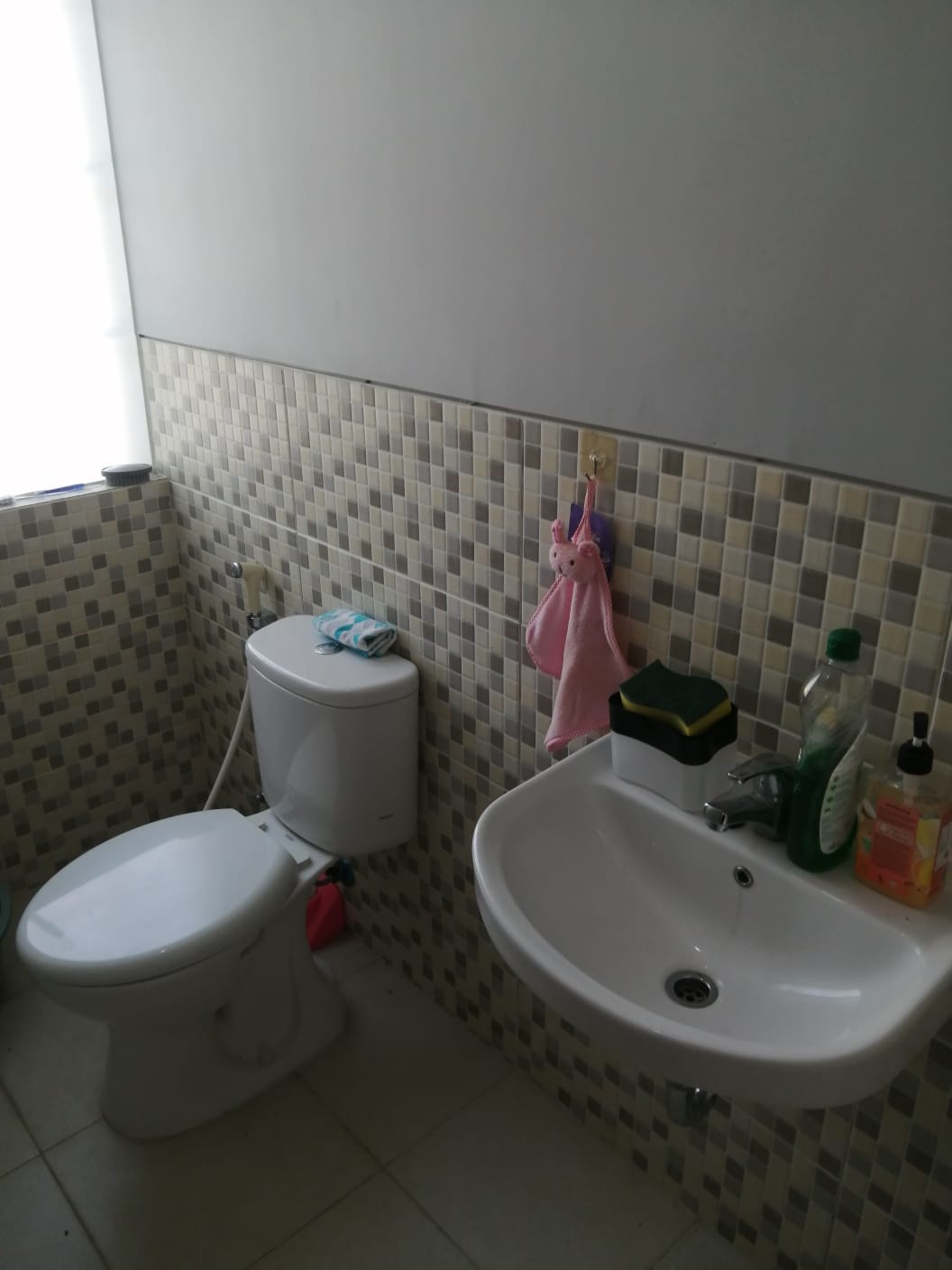 Rumah 2 Lantai Siap Huni Murah Grand Pakuwon Cluster Queensland - Thumbnail 3