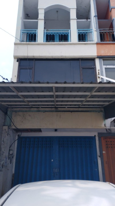Dijual/Disewakan Ruko 3 Lantai Bratang Jaya Surabaya Timur - Image 1