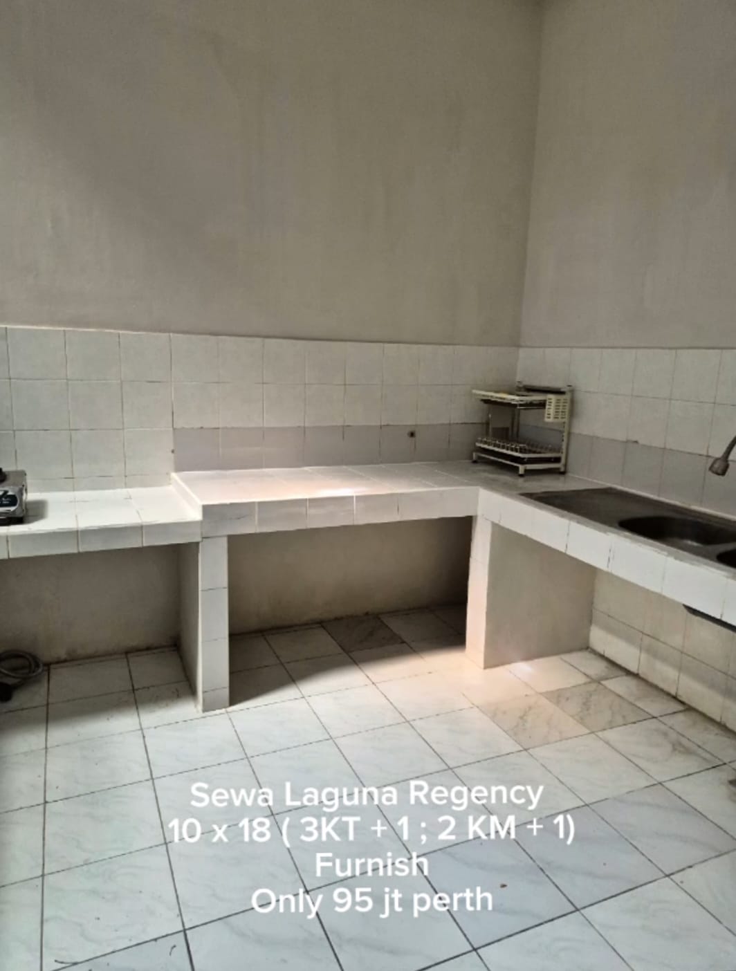 Disewakan Rumah 2 Lantai Murah Siap Huni di Laguna Regency Pakuwon City Surabaya - Thumbnail 3