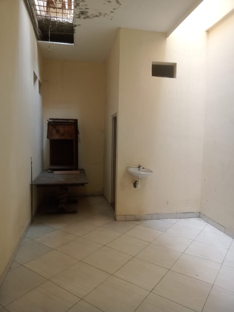 Disewakan Rumah Nyaman Strategis Kalibokor Selatan Surabaya Timur - Thumbnail 4