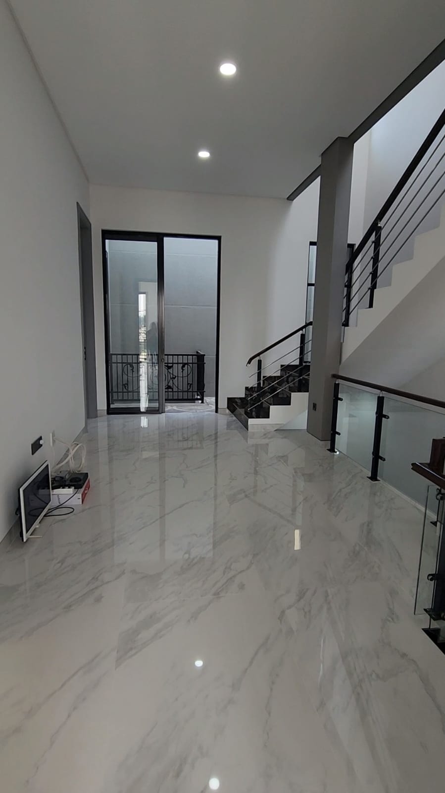 DIJUAL RUMAH BARU CITRALAND SURABAYA BARAT - Image 1