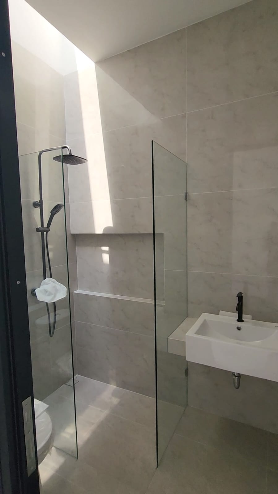 DIJUAL RUMAH BARU CITRALAND SURABAYA BARAT - Thumbnail 3