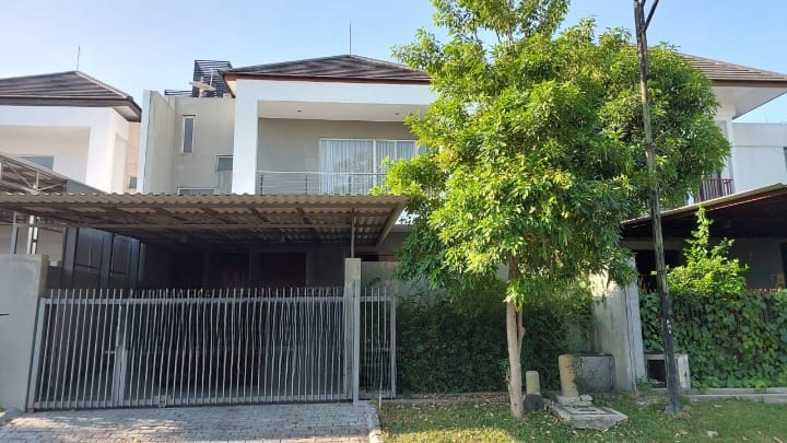 Rumah Minimalis Graha Family Surabaya Barat Dekat Pakuwon Indah - Image 1