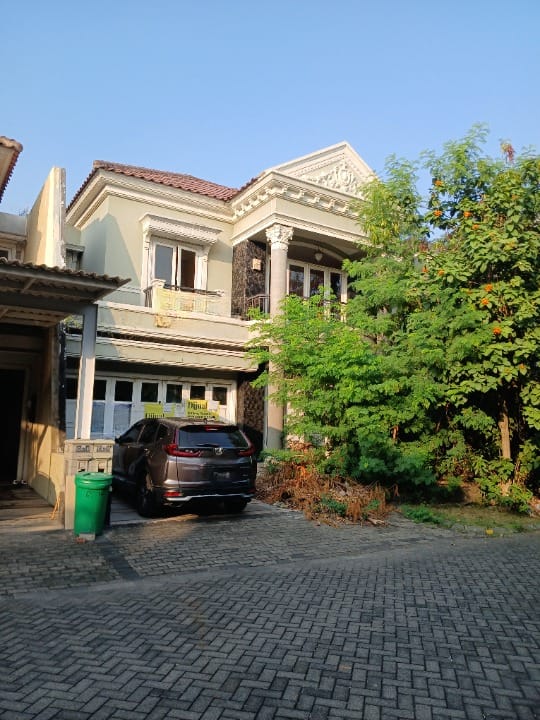 Dijual Rumah Mewah Strategis di Wilayah Surabaya Barat - Image 1