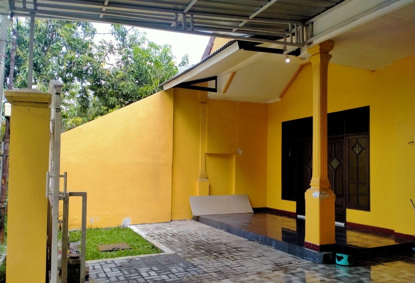 Dijual Rumah Luas Strategis Raya Tengger Surabaya Barat - Thumbnail 2