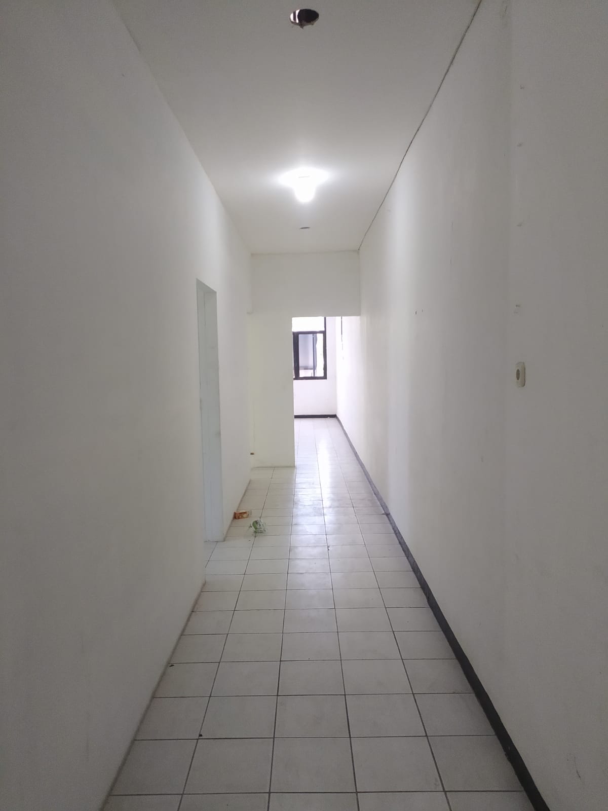 Disewakan Ruko Strategis di Raya Ngagel Surabaya Timur - Thumbnail 3