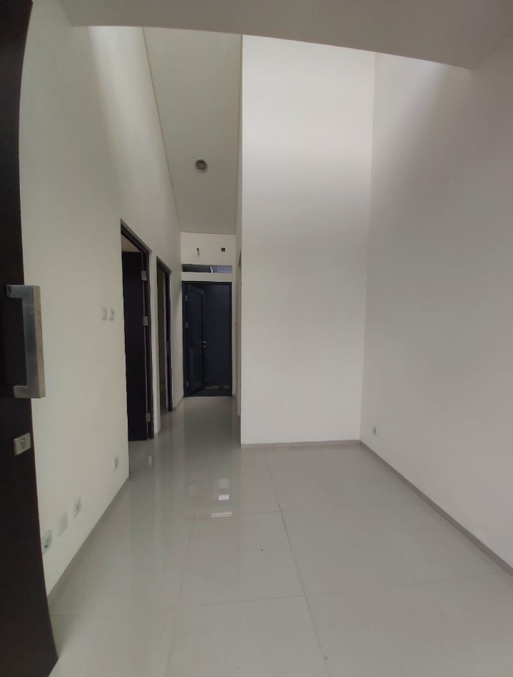 Dijual Rumah Dengan Pemandangan Danau Golden Park Wilayah Banten - Thumbnail 3