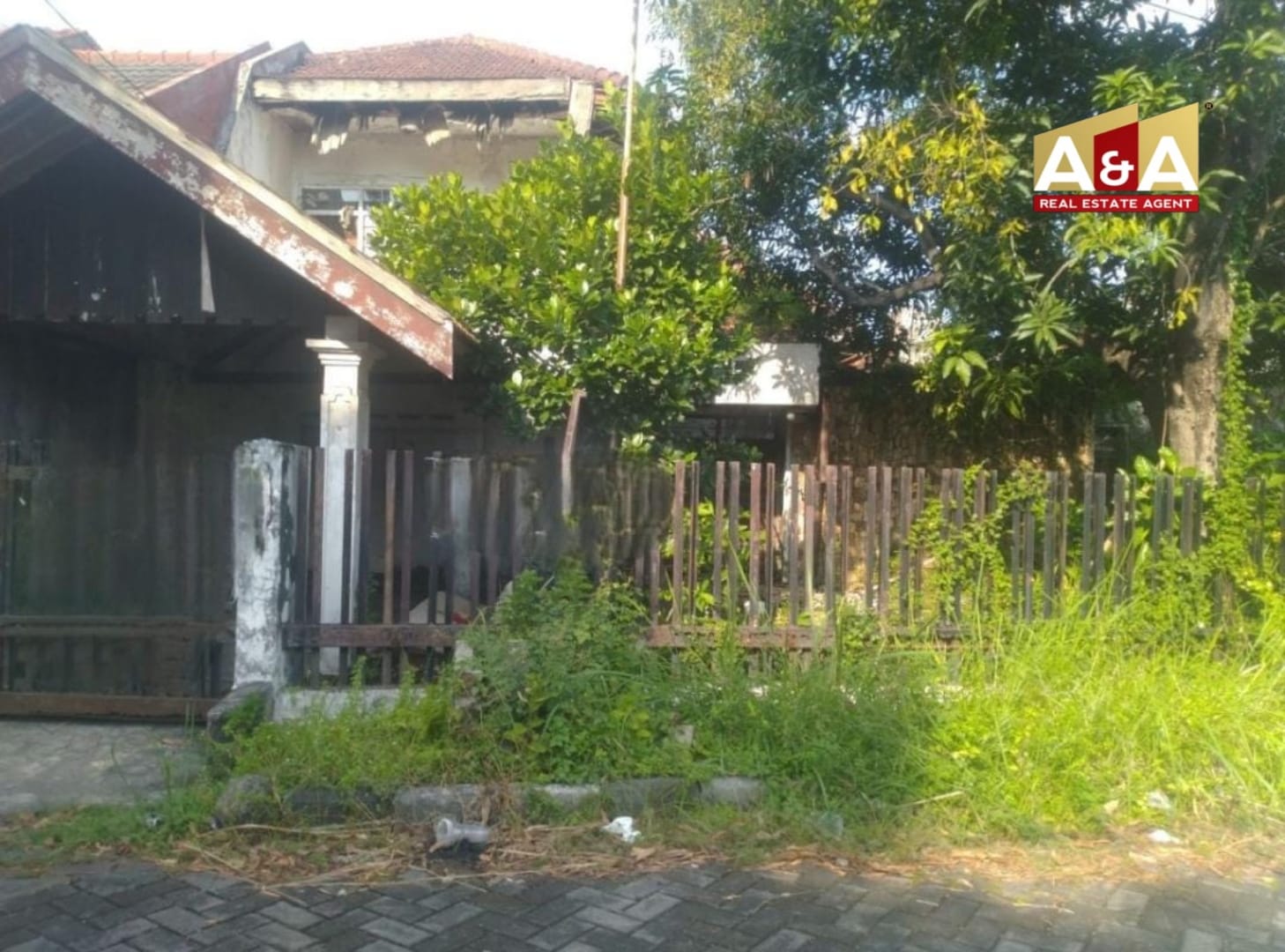 Dijual Rumah Hitung Tanah Gayungsari Barat SBY Selatan - Image 1
