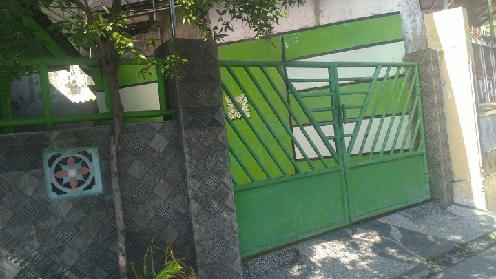 Dijual/Disewakan Rumah Strategis Dukuh Setro Wilayah Surabaya Utara - Image 1