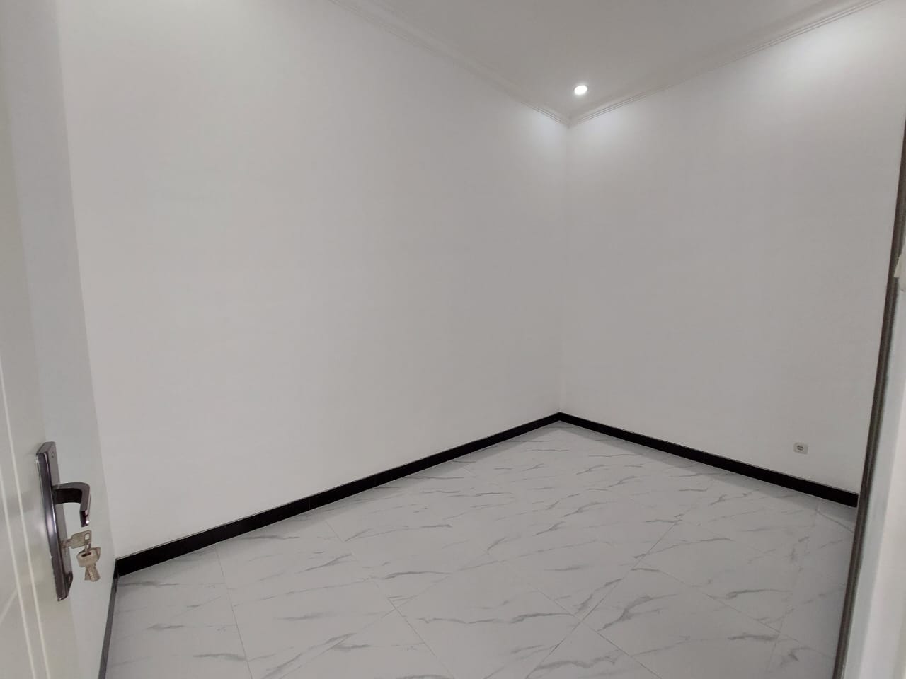 Dijual Rumah Mewah Strategis Mulyosari Utara Wilayah Surabaya Timur - Thumbnail 2