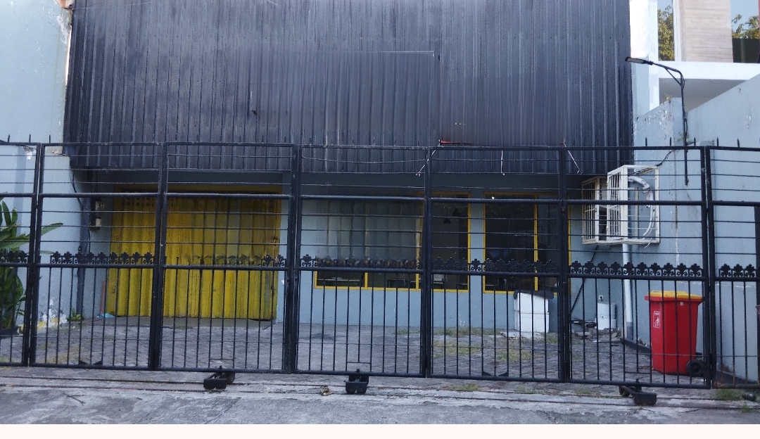 Disewakan rumah usaha di surabaya timur - Image 1