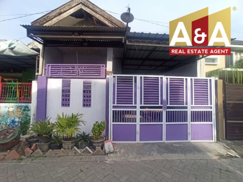 Dijual Rumah Nyaman Strategis di Perum Graha Suryanata Surabaya Barat - Image 1