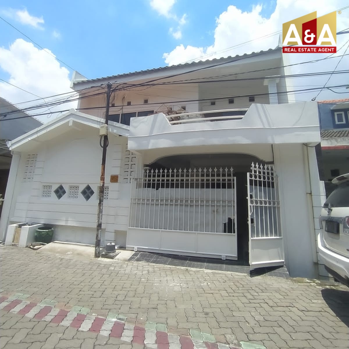 Dijual Rumah Terawat dan Siap Huni di Semolowaru Elok Surabaya Timur - Image 1