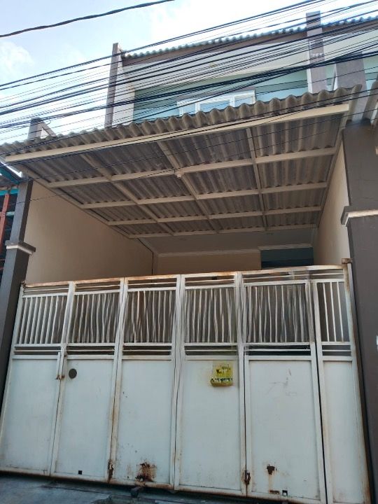 Dijual Rumah Strategis di Dukuh Setro Wilayah Surabaya Utara - Image 1