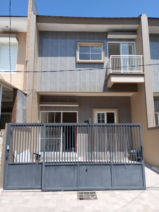 Dijual Rumah Nyaman Strategis di Mulyosari Utara Wilayah Surabaya Timur - Image 1