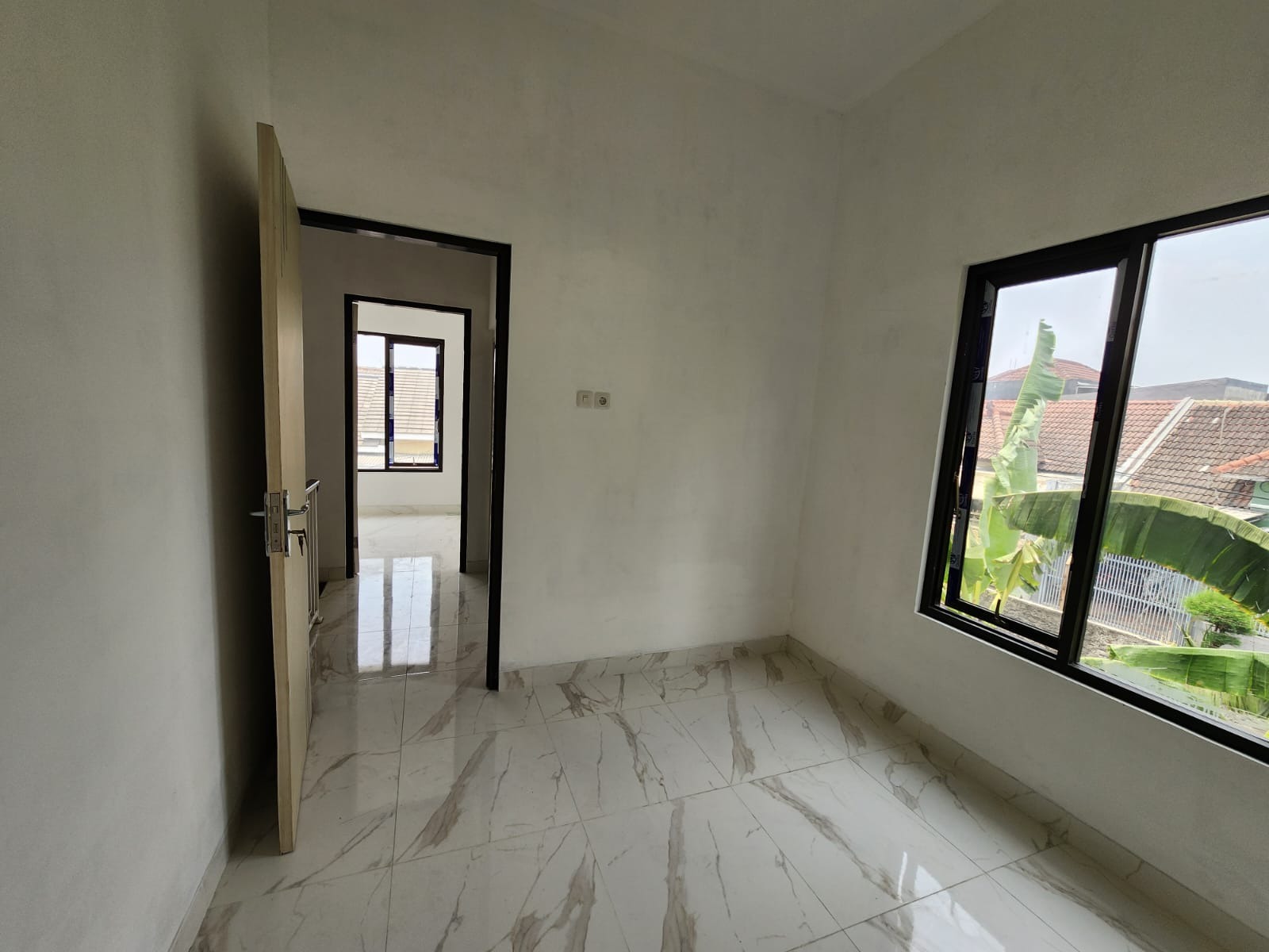 Dijual Rumah Strategis Minimalis di Jelidro Melati Wilayah Surabaya Barat - Thumbnail 2