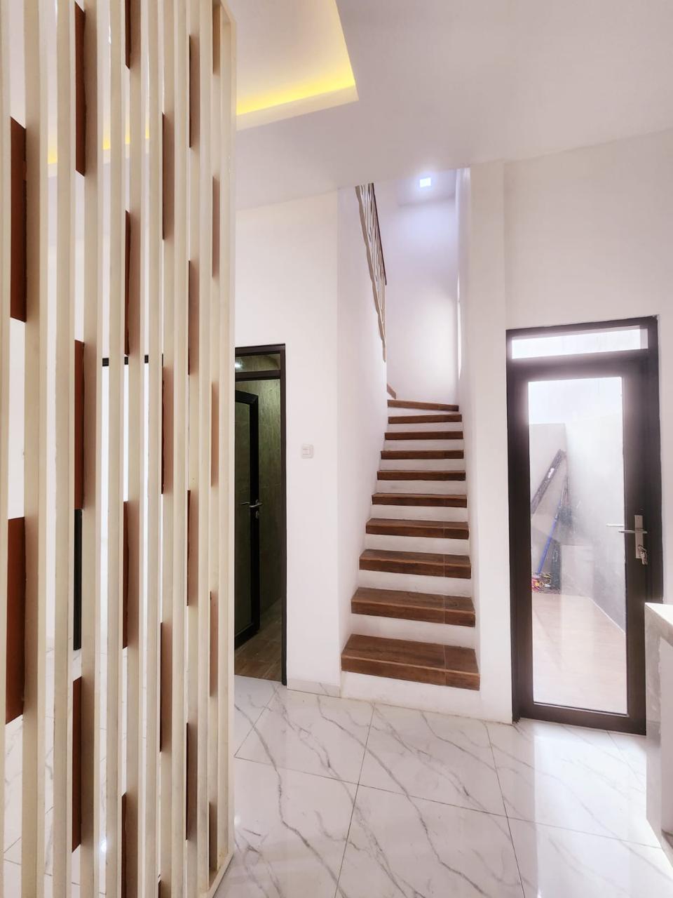 Dijual Rumah Bagus Strategis di Wilayah Kuwukan Lapangan Surabaya Barat - Thumbnail 3