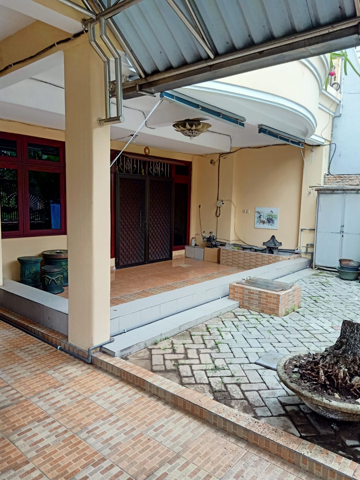 Dijual Rumah Bagus Strategis di Nginden Intan Barat Surabaya Timur - Thumbnail 3