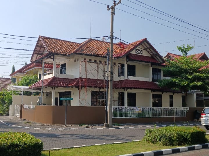 Dijual/Disewakan Rumah Nyaman Strategis di Wilayah Surabaya Barat - Image 1