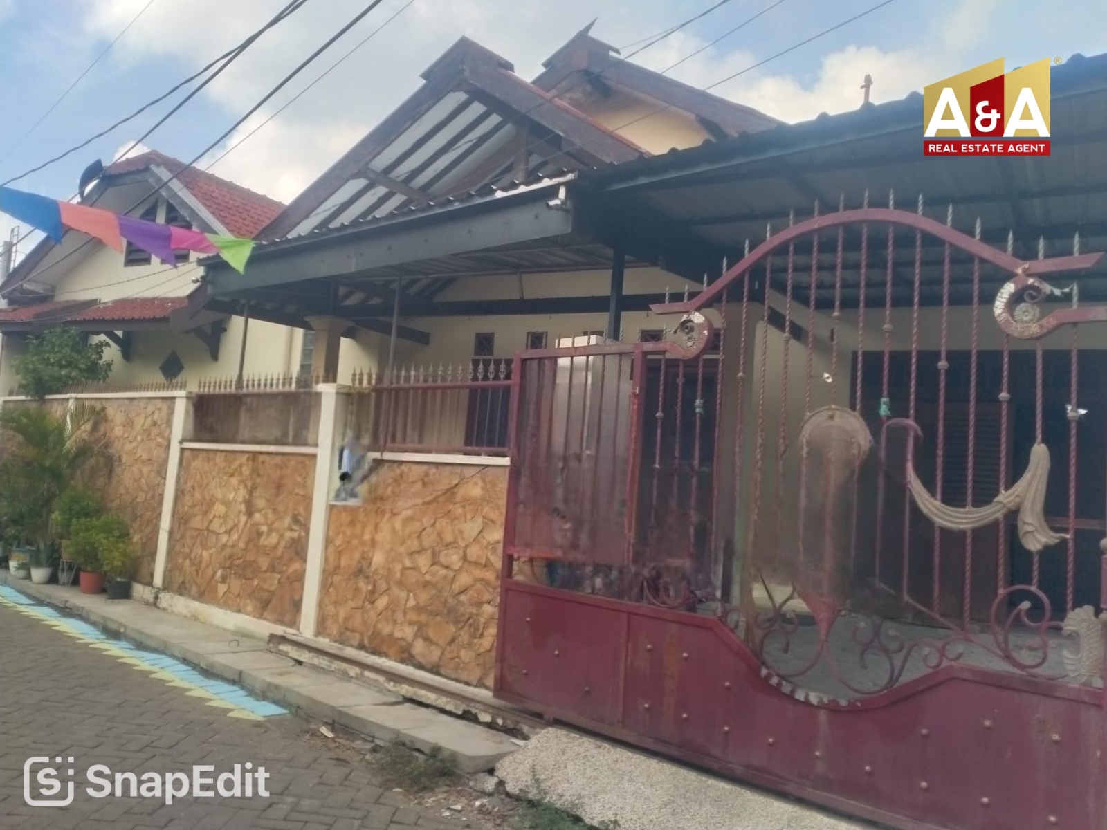 Dijual Rumah Strategis di Wilayah Surabaya Barat - Image 1