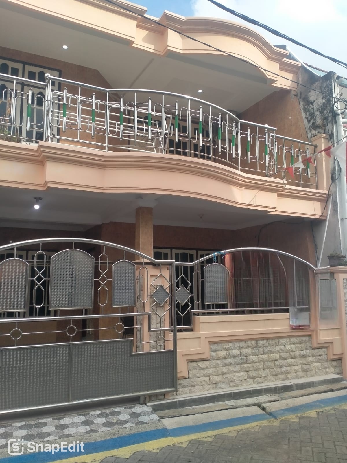 Dijual Rumah Nyaman Strategis di Wilayah Surabaya Barat - Image 1