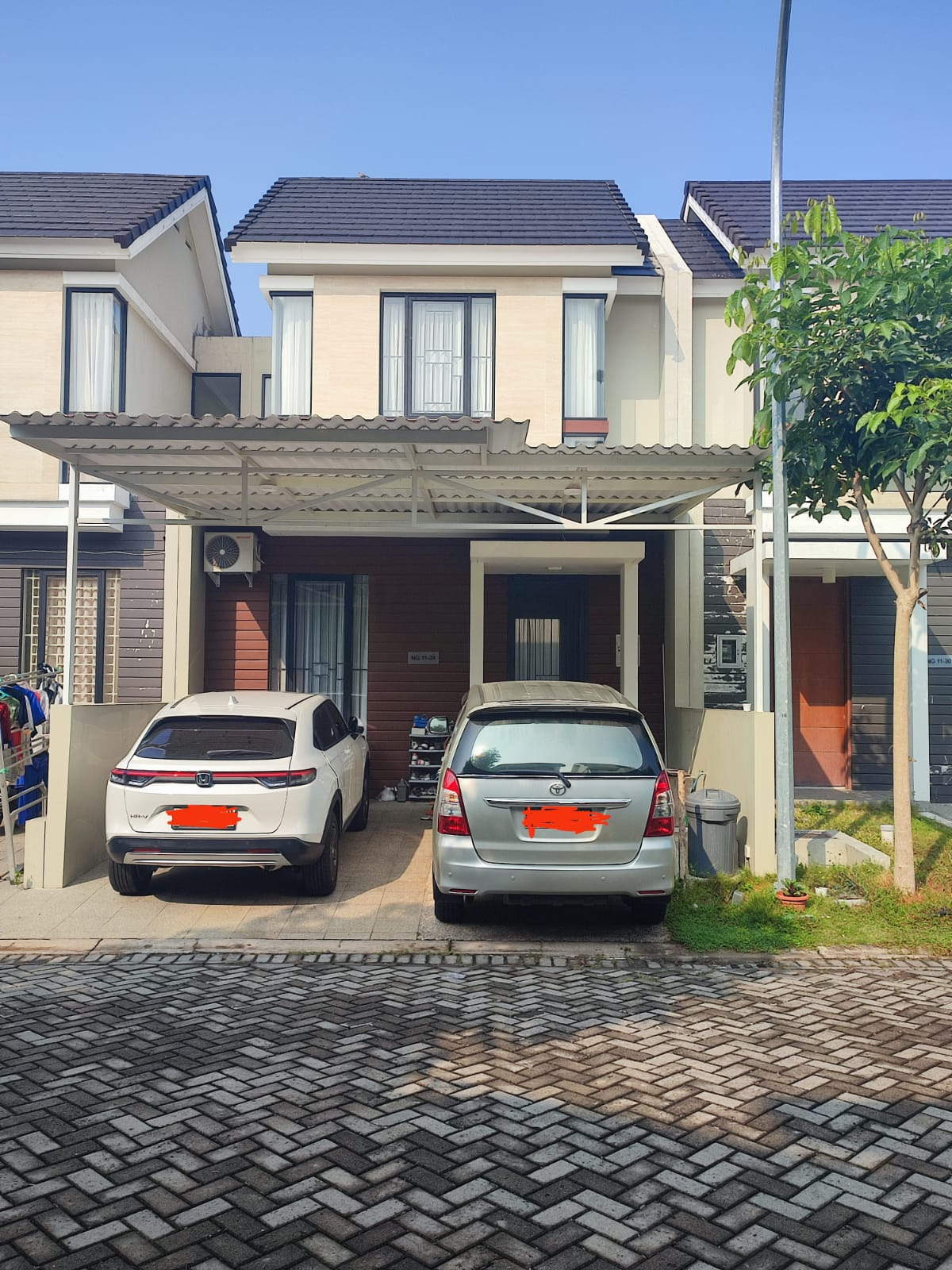 Dijual Rumah Nyaman Strategis di Kawasan Citraland Surabaya Barat - Image 1