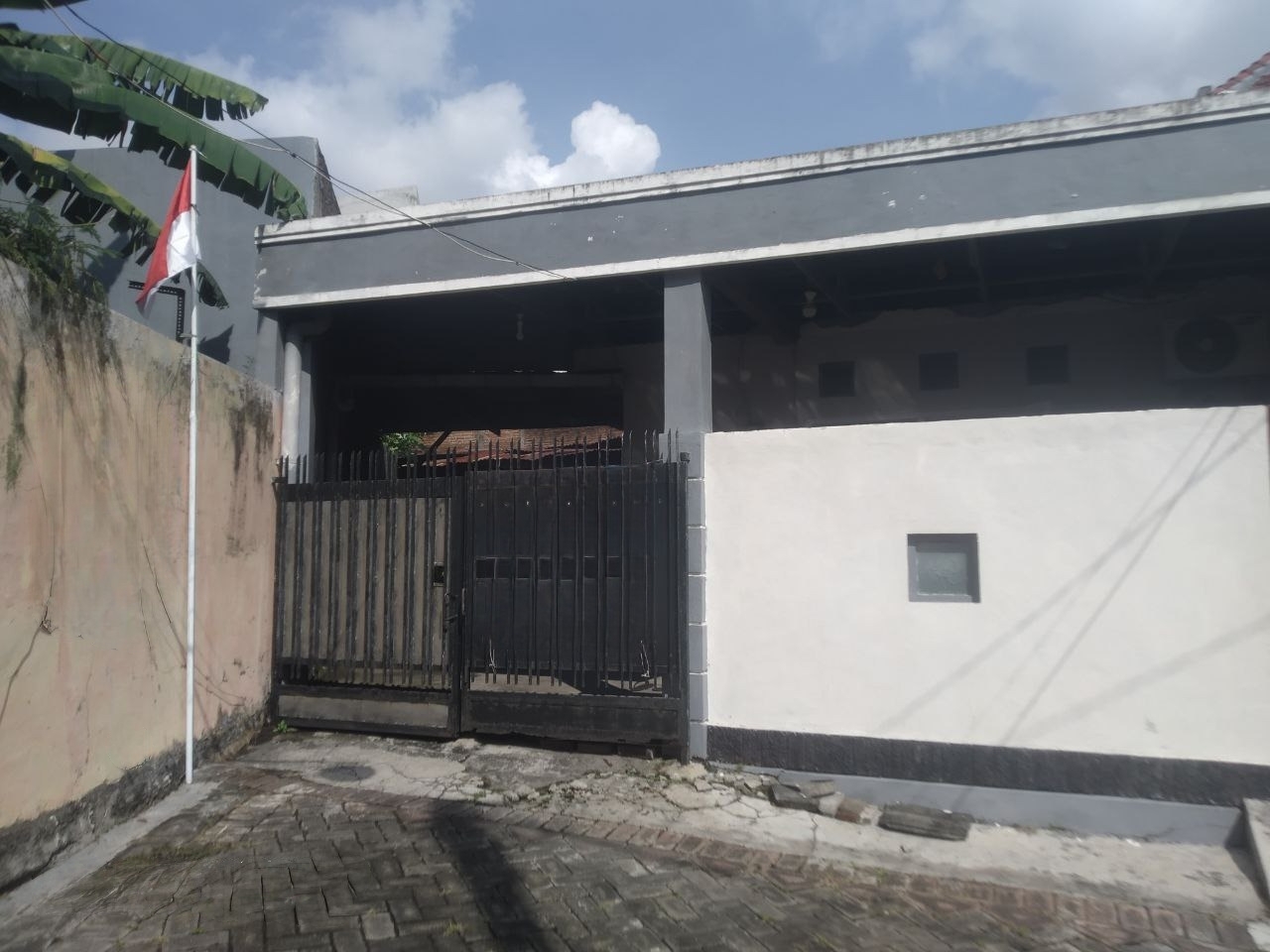 Dijual Cepat Rumah di Tengger Kandangan Surabaya Barat - Image 1