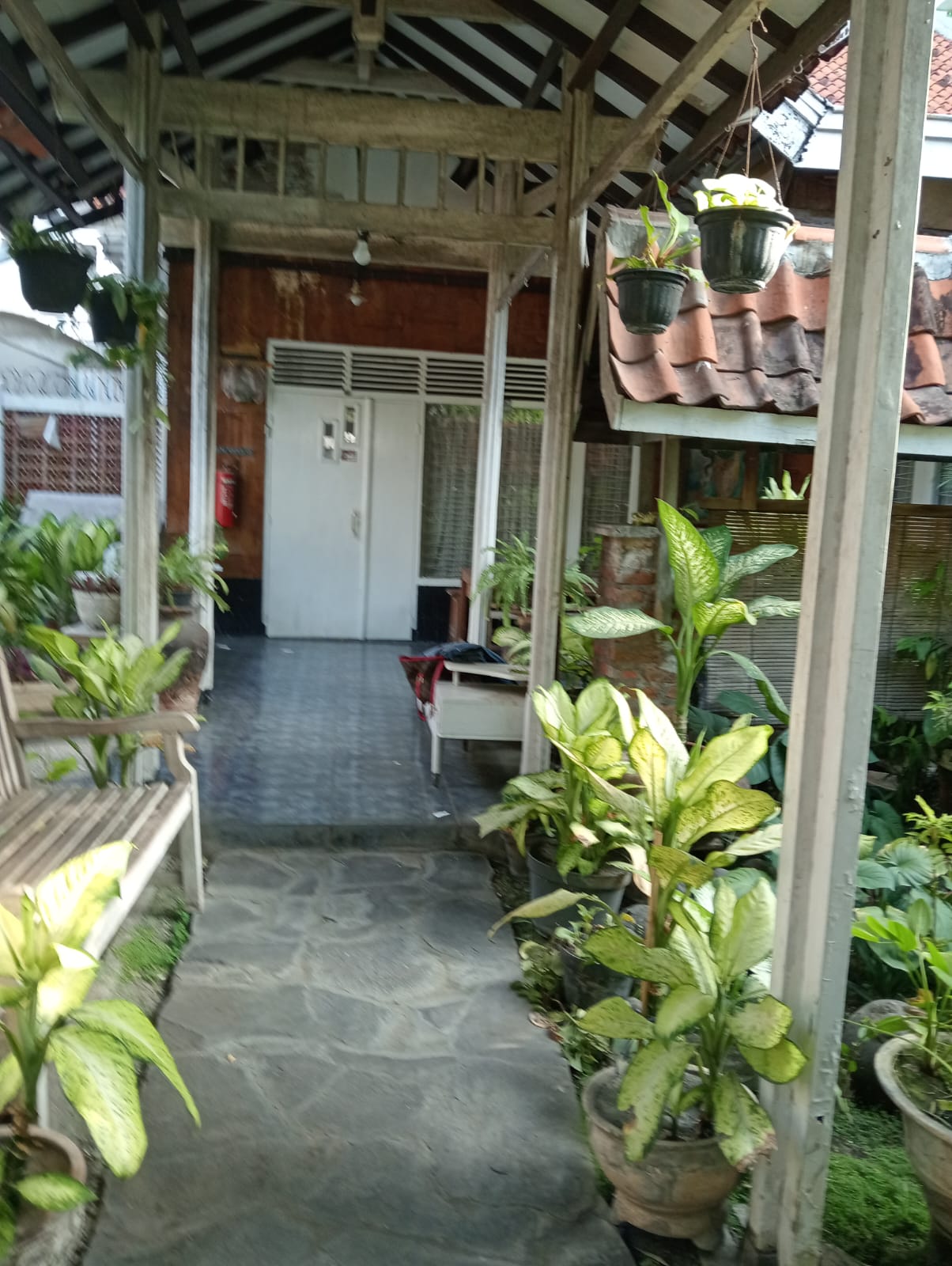 Dijual Rumah Bagus Strategis Kaca Piring di Wilayah Surabaya Pusat - Thumbnail 2