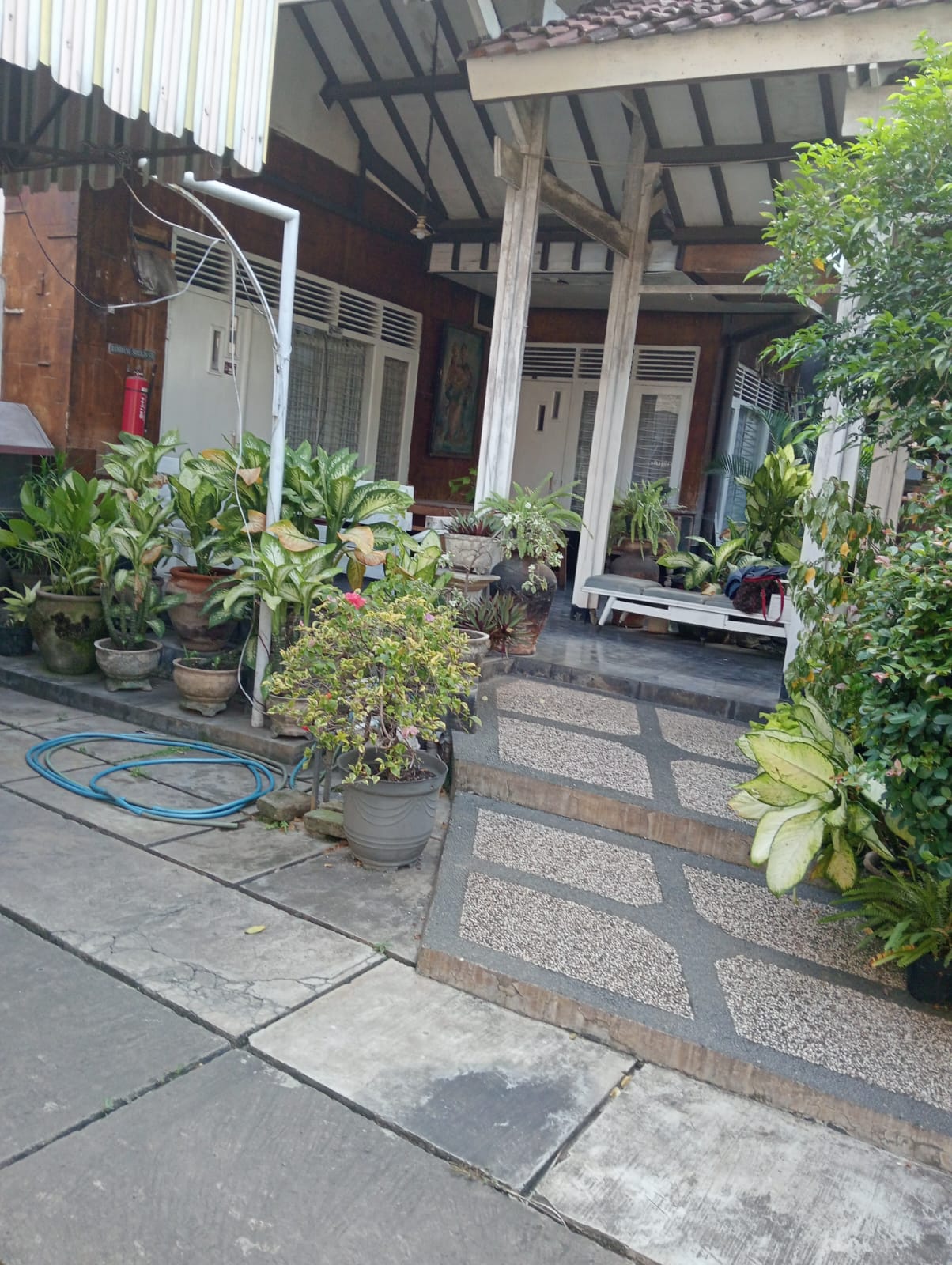 Dijual Rumah Bagus Strategis Kaca Piring di Wilayah Surabaya Pusat - Thumbnail 3