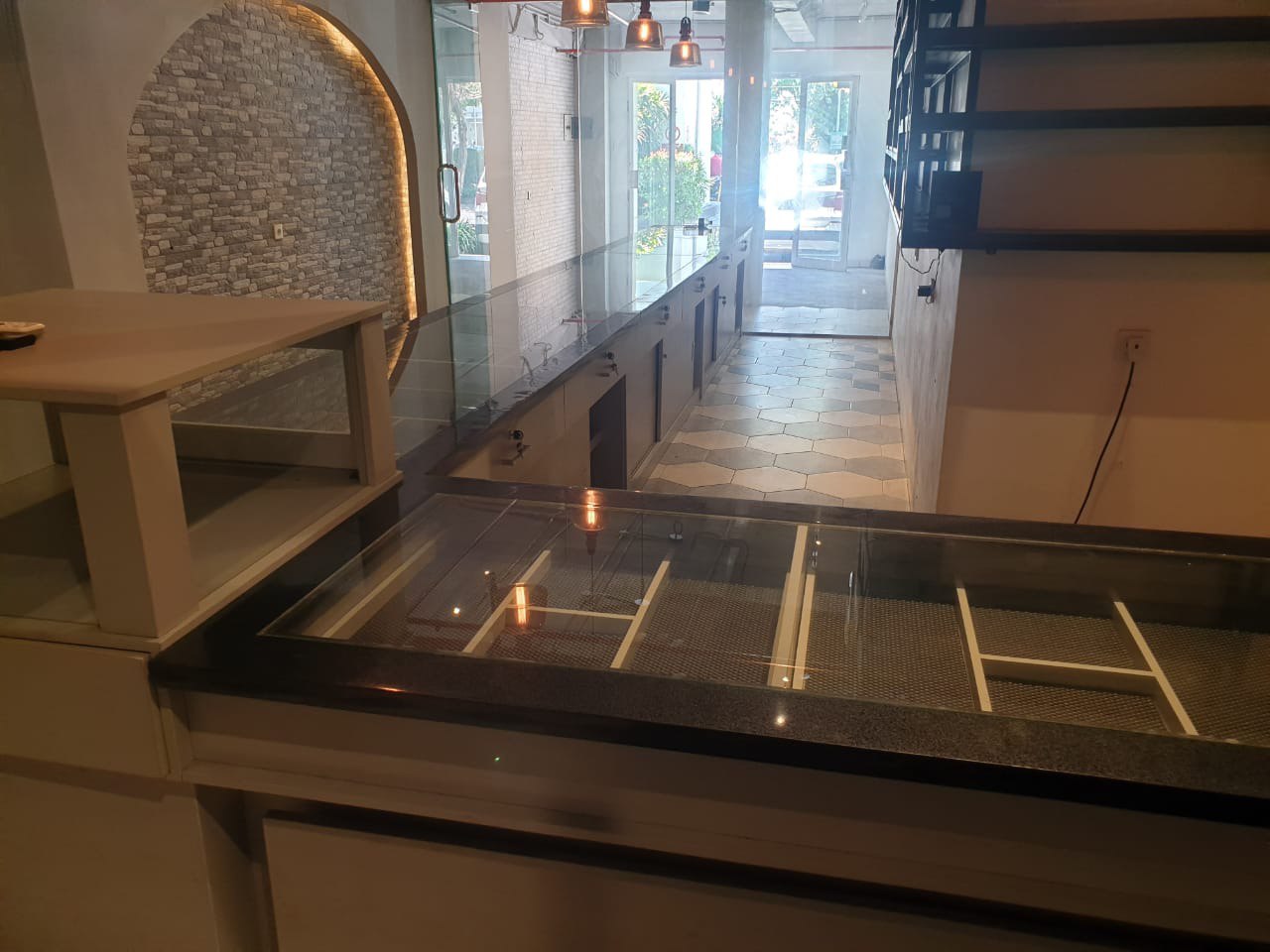 Dijual/Disewakan Ruko Strategis Cosmopolis Commercial Area Wilayah Surabaya Timur - Thumbnail 2