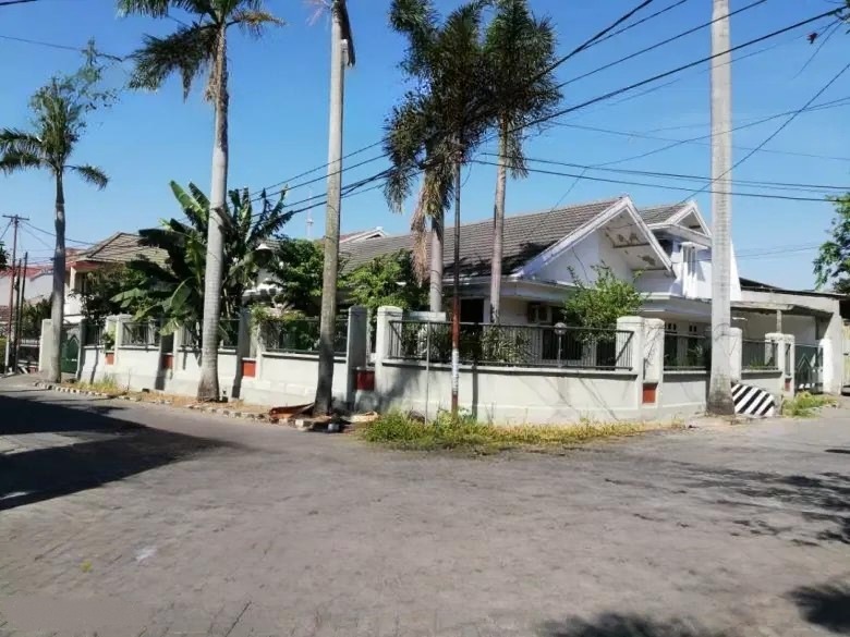 Dijual/disewakan Rumah Hook Strategis Dukuh Kupang Surabaya Barat - Image 1