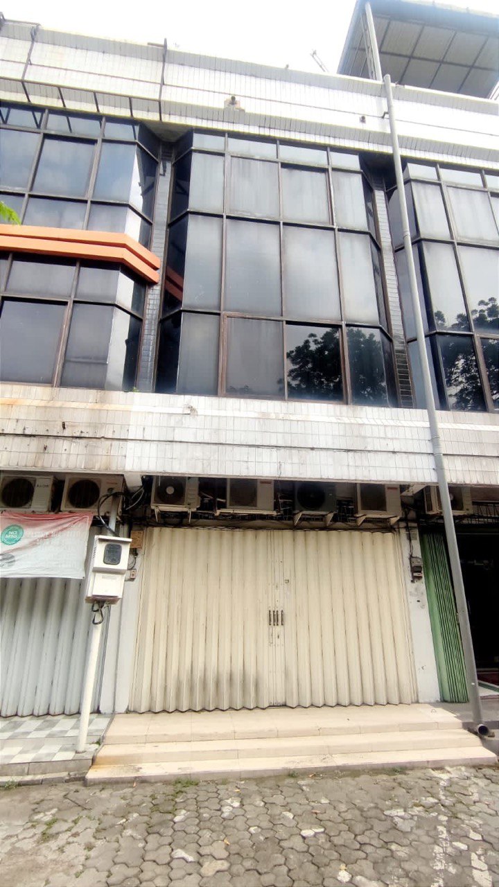 Dijual/Disewakan Ruko Strategis Ambengan Plaza Wilayah Surabaya Pusat - Image 1