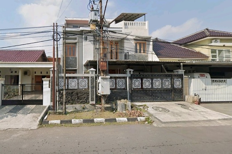 Disewakan Rumah Strategis di Gayungsari Surabaya Selatan - Image 1