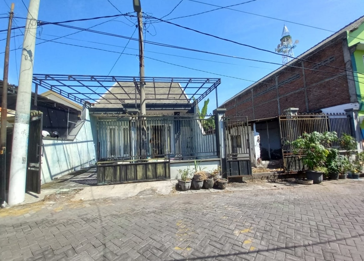 Dijual Rumah Strategis di Kendung Jaya Surabaya Barat - Image 1