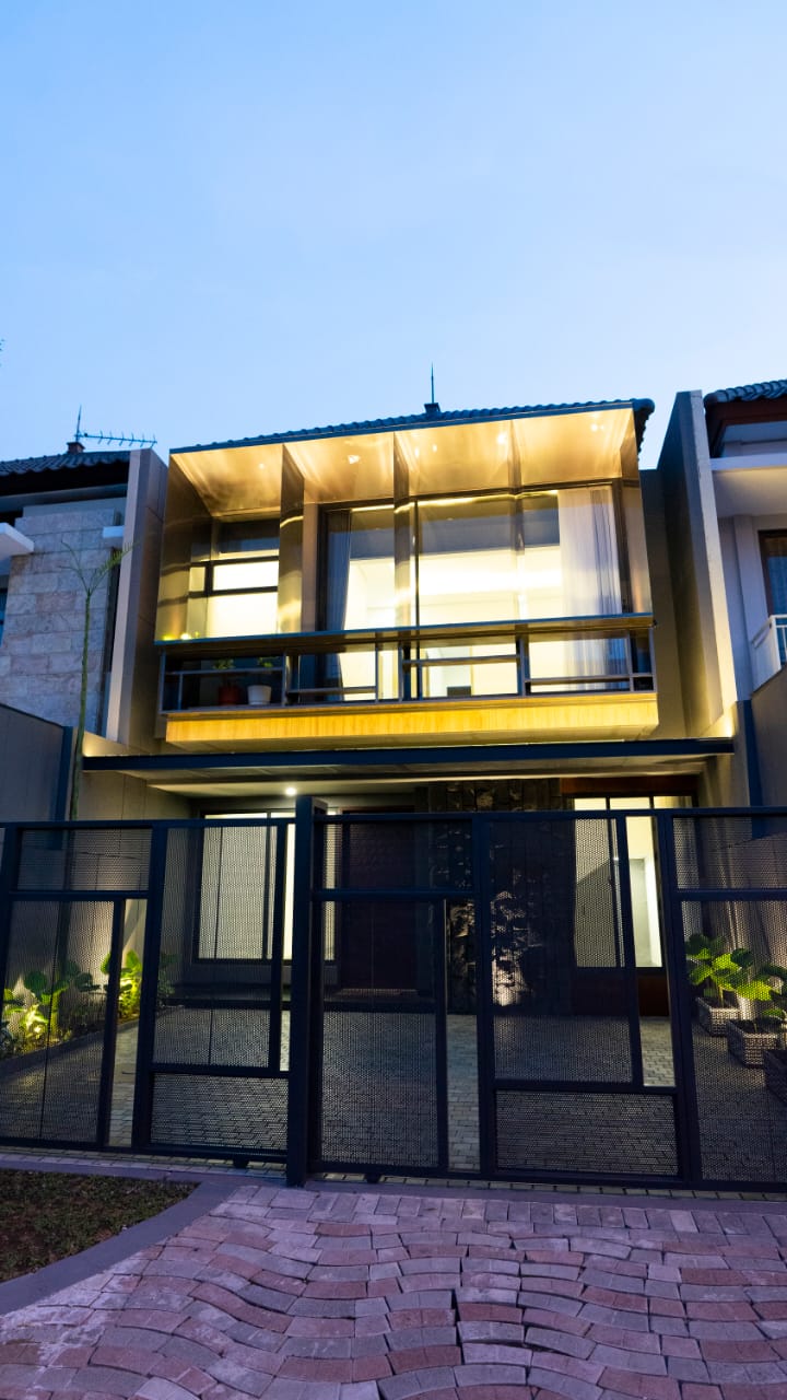 Dijual Rumah Nyaman Estetik di San Antonio Wilayah Surabaya Timur - Image 1