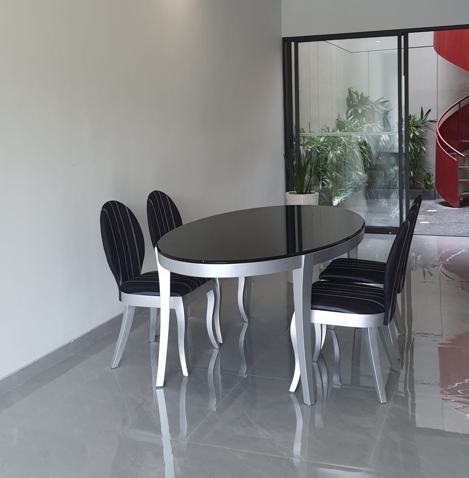 Dijual Rumah Nyaman Estetik di San Antonio Wilayah Surabaya Timur - Thumbnail 3