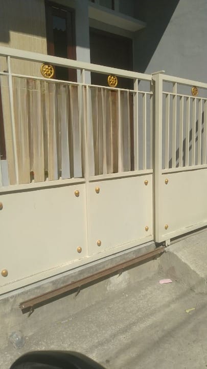 Dijual Rumah Strategis Kedinding Lor Mawar di Wilayah Surabaya Utara - Image 1