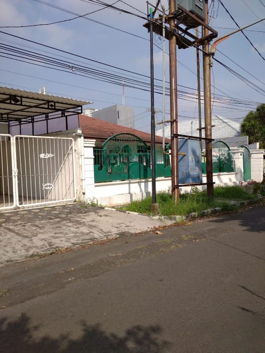 Dijual Rumah Strategis di Darmo Baru Surabaya Barat - Image 1