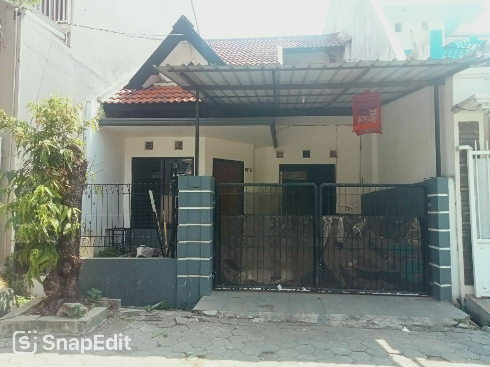 Disewakan Rumah Siap Huni di Taman Pondok Indah Wiyung Surabaya Barat - Image 1
