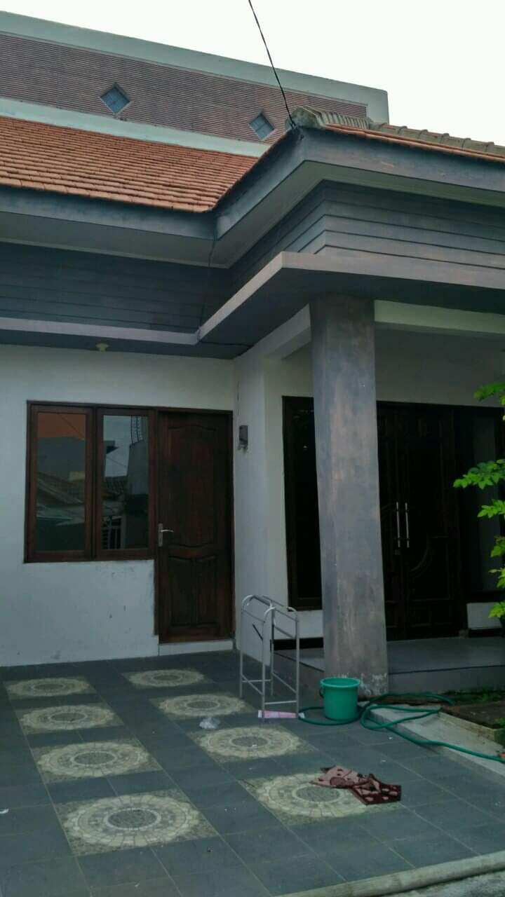 Dijual/disewakan Rumah Strategis Kedinding Lor di Wilayah Surabaya Utara - Image 1